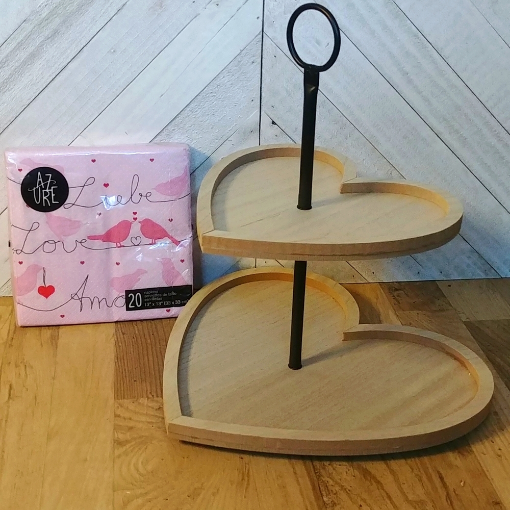 NEW Love ❤ Bundle x2 Tier Stands, x2 Heart Graphic T-Shirts and 1x Love Napkins